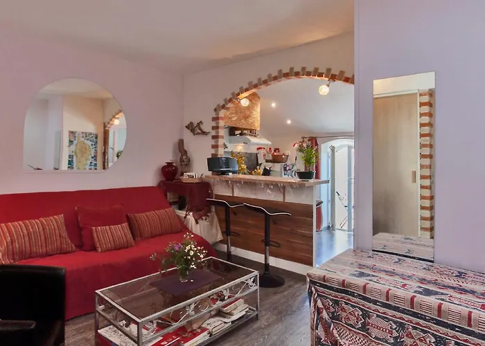 Pratique Et Confortable * Ajaccio (Corsica)